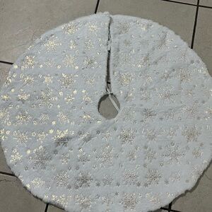 White Snowflake and Red Tree Skirt